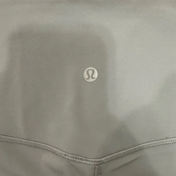 Lululemon Gray Legging - Picture 2 of 4